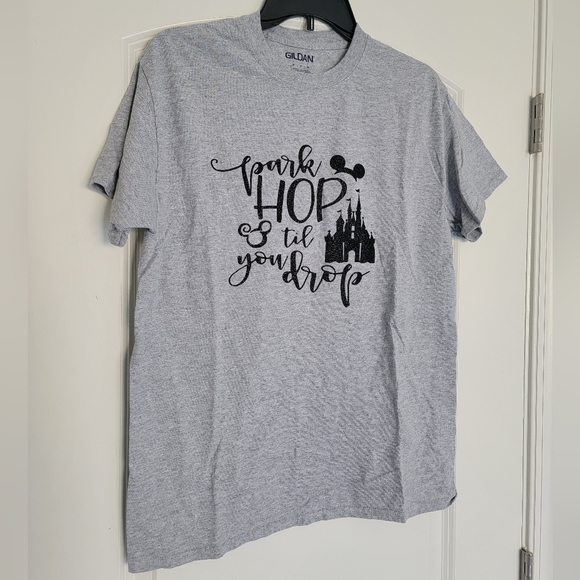 Set of 10 Disney Parks Walt Disney World Graphic Tees Size Medium - Picture 8 of 12